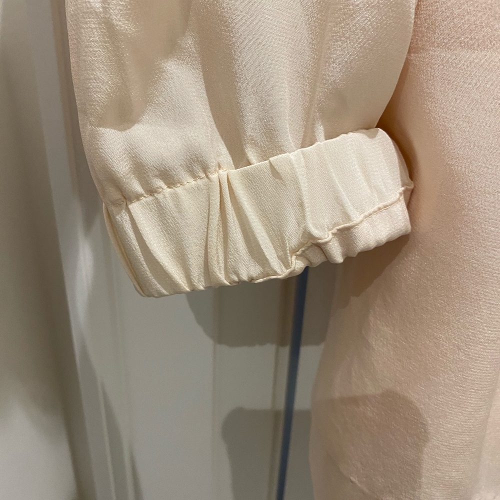 Blush Pink Silk Babaton Aritzia top - Picture 4 of 6